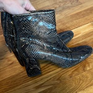 zara snake print booties size 39